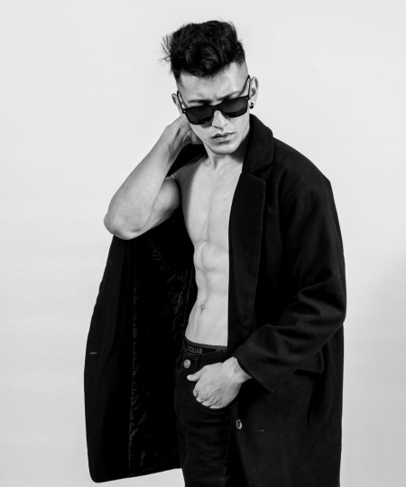 클래식 체크 티셔츠